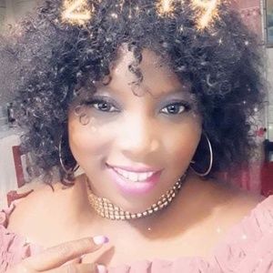 Meet your Posher, Fae